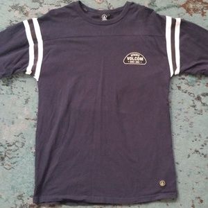 Volcom t shirt